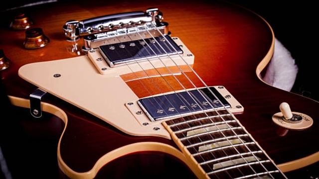 Captivating Vintage Rock Backing Track in Em