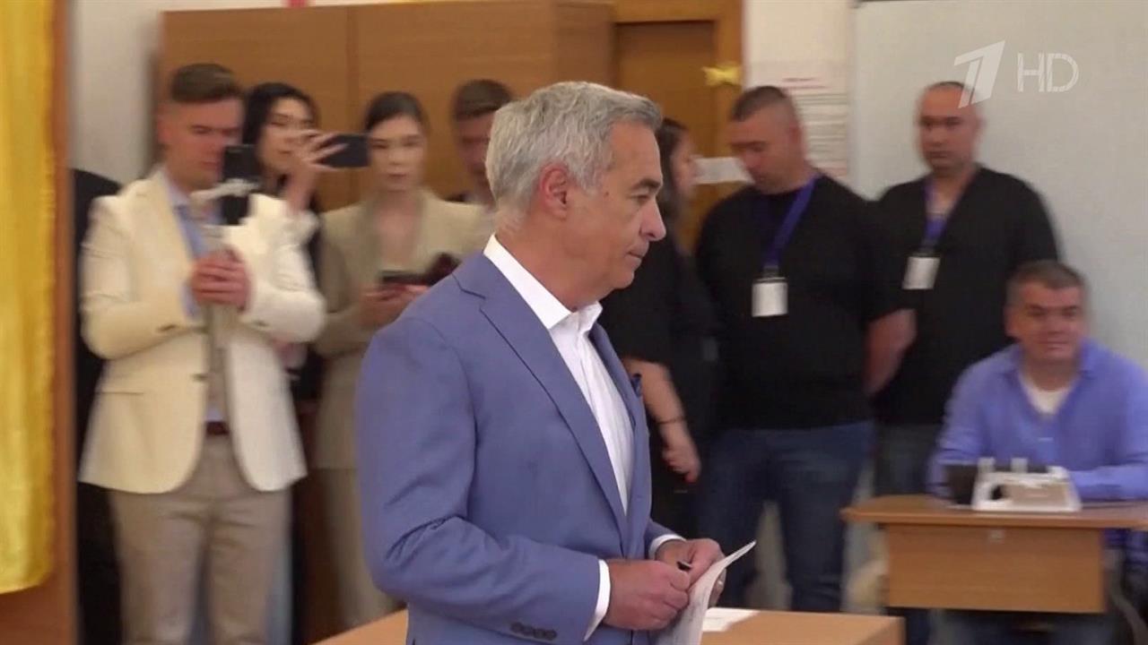 Кэлин Джорджеску заявил об уходе из политики