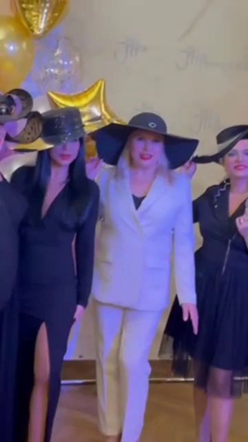 Роскошные шляпы от katarinashapole  #youtube #rose #models #modelling  #санктпетербург #москва смотреть онлайн