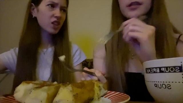 БИТВА ШЕФОВ! КОТЛЕТЫ ПРОТИВ ФРУКТОВЫЙ САЛАТ!! Alexxxender пр