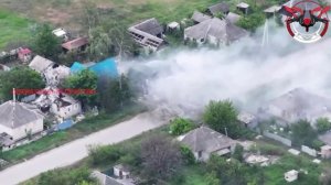 В н.п. Кировск ударом ЛМУРа был 🔥 уничтожен пункт управления БпЛА ВСУ.