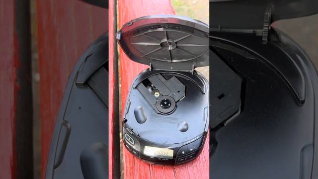 CD плеер Sony Car Discman смотреть онлайн