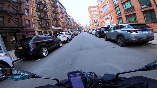 МОТОКУРЬЕР В НЬЮ-ЙОРКЕ ЧУТЬ НЕ РОПАЛ В АВРИЮ | СКОЛЬКО ?