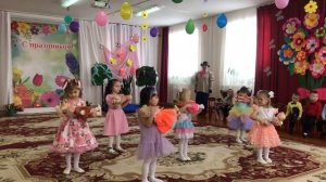 Танец с куклами (8 марта)