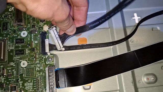 Востановление телевизора Samsung UE46D7000LS в корпусе от UE46F с смотреть онлайн