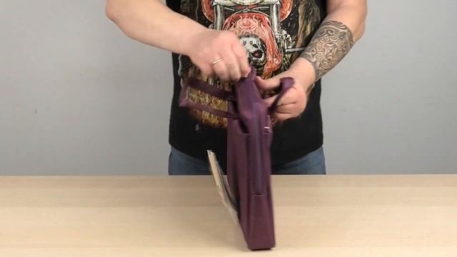 Розпаковка RIVACASE 8231 15.6 Purple смотреть онлайн