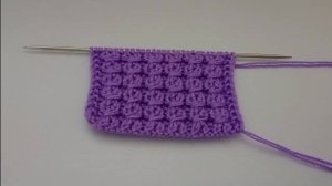 Плотный, рельефный, несложный узор спицами.