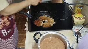 Готовлю печëночные оладьи. 26.05.2025.