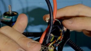 Собираю FPV-дрон: новая рама AOS EVO 5.5, DJI O4, пайка, настройк?