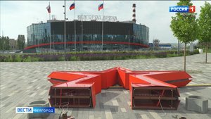 В Белгороде сильный ветер повалил деревья и арт-объекты