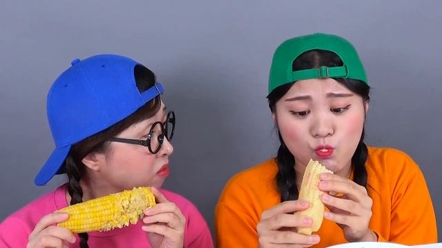 Настоящая еда против желе и шоколада Вызов ДОНА DONA смотреть онлайн