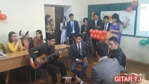 суруди харгиз аз ёди ман он сарви хиромон наравад бо т?