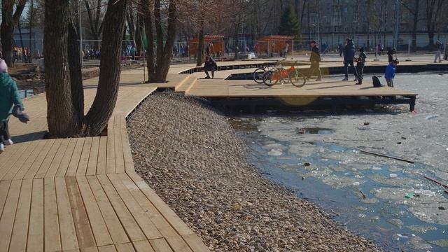 Panasonic Lumix S9 - 4к 422 10bit VLog съёмка на солнце в полдень смотреть онлайн