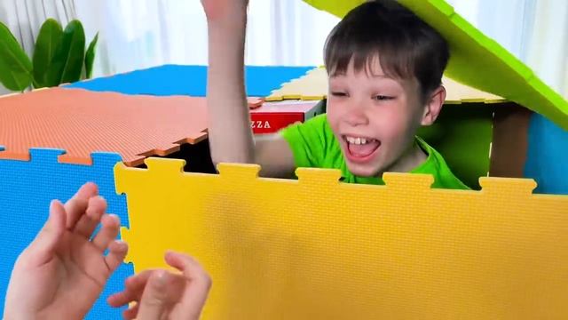 MISTER MAX | МИСТЕР МАКС - Макс и Катя построили цветной дом из пазлов