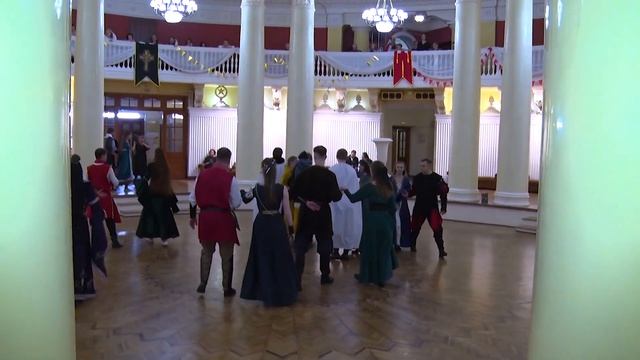 В Нижнем Тагиле более 100 человек приняли участие в сре? смотреть онлайн