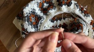 Жилет из бабушкиных квадратов. Часть 2.