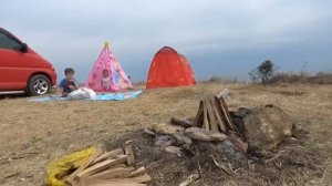 Мистер Макс • Mister Max - Пикник с палаткой на берегу моря