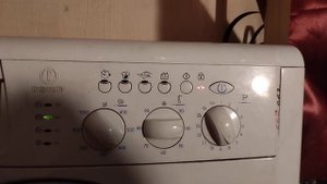 Стиральная машина INDESIT WISL82 работает с панелью WISL105(EX) и