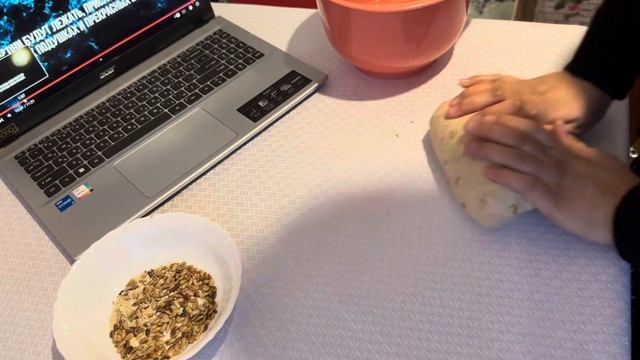Полезный хлеб за 20 минут! Все перемешала и готово!
