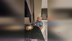 Дочка Ольги Орловой кушает сырники!