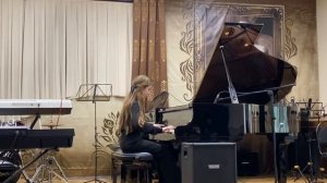 А. Весняк. Актриса. Исполняет Хамидова Карина