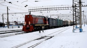 Тепловозы ТЭМ2-7352 и ТЭМ2-6383