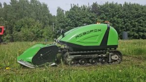 Радиоуправляемая косилка Peruzzo Robofox Hybrid на гусеничном ходу