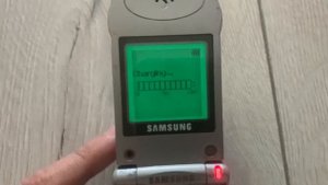 Samsung SGH-A300 Зарядите батарею, Зарядка / Recharge battery, Charging