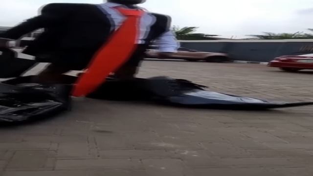 «Умные люди нам не нужны»: Молодежь должна работать на смотреть онлайн