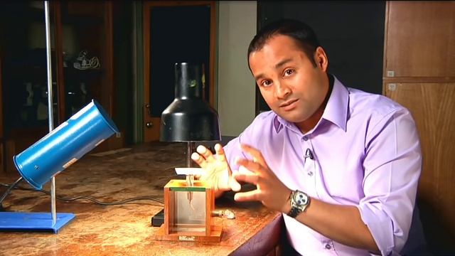 Иллюстрация зависимости явления фотоэффекта от частоты падающего света смотреть онлайн