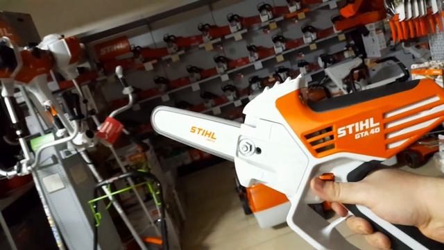 Професионален акумулаторен трион за клони STIHL GTA 40