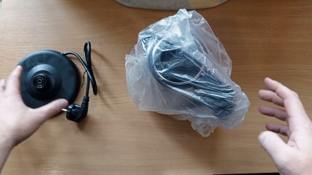 Електричний чайник Scarlett модель SC-EK21S25 смотреть онлайн