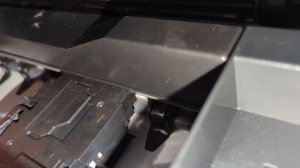 Brother MFC J5330DW принтер не печатает или печатает с полосам?