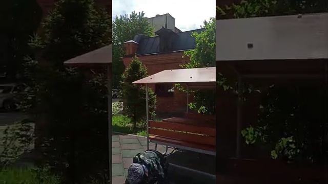 Залезаем на беседку