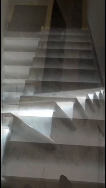 Подсветка лестницы🔝 #электромонтаж #свет #светодиодн смотреть онлайн