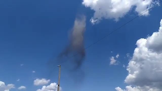 Призрачный вихрь в Бразилии 👻 Зомби Чез смотреть онлайн