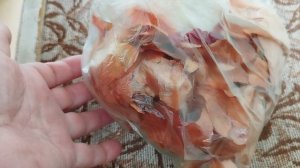 Разбираемся в пользе луковой шелухи в  качестве удобрения.