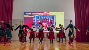 Танец с трещетками и барабанами от ансамбля национального танца «Снежные вершины» СКГА