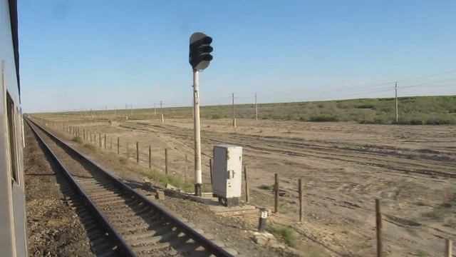 Центральный Казахстан из окна поезда.