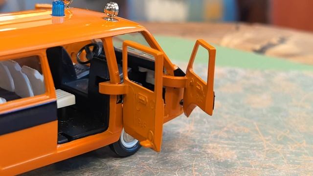 Сувенирная модель Латвия RAF-2203