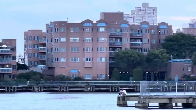 КРУИЗНЫЙ КОРАБЛЬ У БЕРЕГОВ НЬЮ ДЖЕРСИ И НЬЮ ЙОРКА. 🛳️ смотреть онлайн