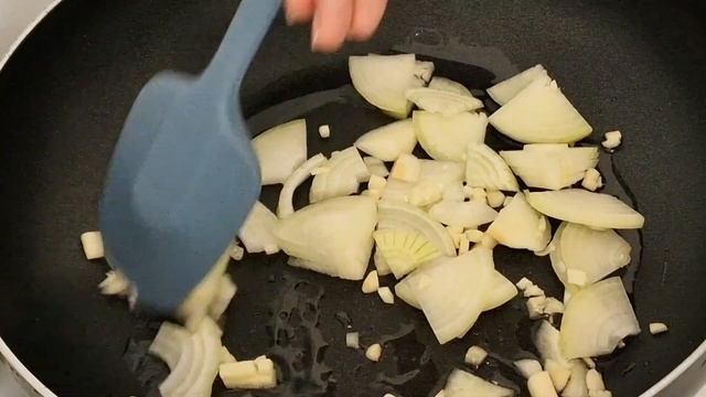 Сніданок за 5 хвилин. Шакшука - смачна яєшня з помідора? смотреть онлайн