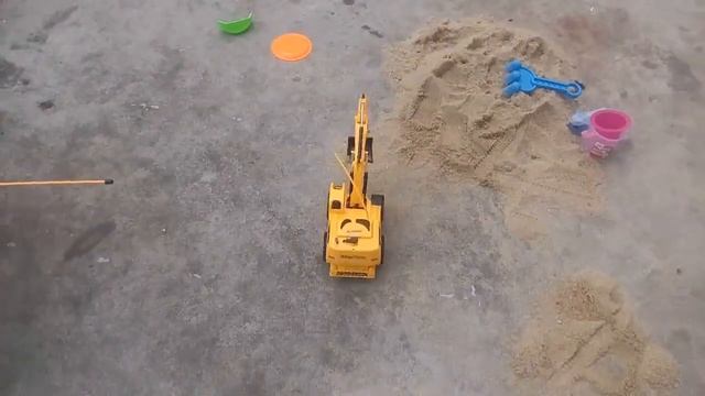 Экскаватор - игрушка на пульте управления с Aliexpress копа