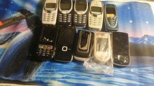Распоковываю Nokia 9500 3310, nokia n85 , 7373, E6, c3, посылку  Кнопочн?