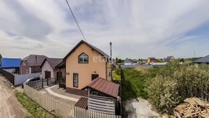 3809323