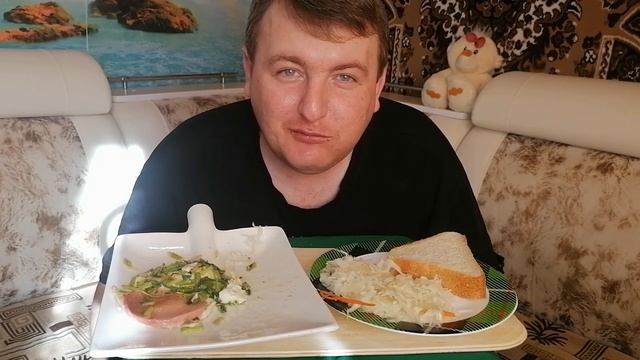 МУКБАНГ ЯИЧНИЦА С КОЛБАСОЙ/БЫСТРЫЙ УЖИН ЯИЧНИЦЕЙ ОБЖО
