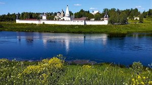 Ста́рицкий Успе́нский монастырь