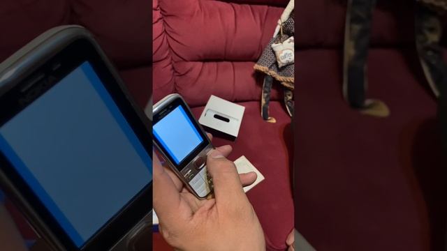 Nokia C5-00 мини обзор 8 летнего телефона