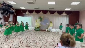 Танец на выпускном "Ромашка-цветок полевой".2024г.парный