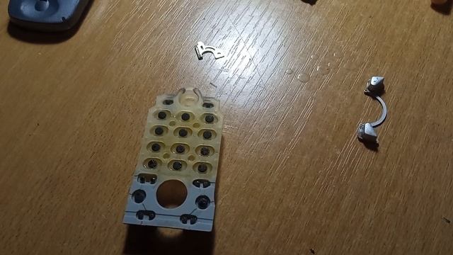 Чистка кнопок телефонов и пультов смотреть онлайн